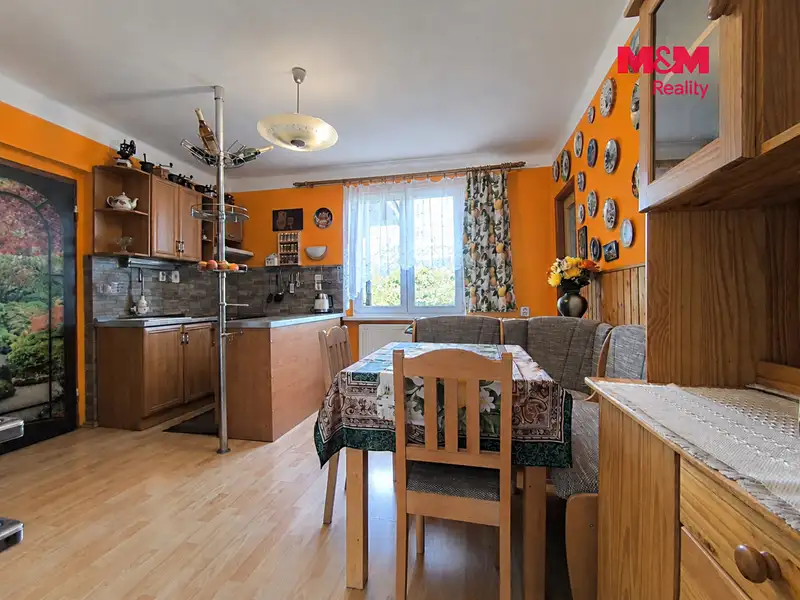 Prodej rodinného domu 105 m², pozemek 870 m², Humpolec – náhled fotky 2