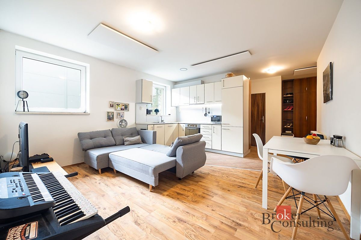 Pronájem bytu 2+kk 67 m²