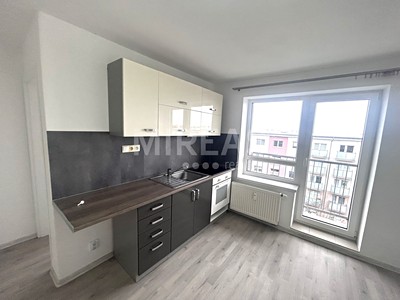 Квартира 2+kk в оренду, 32 м² (2 з 8)