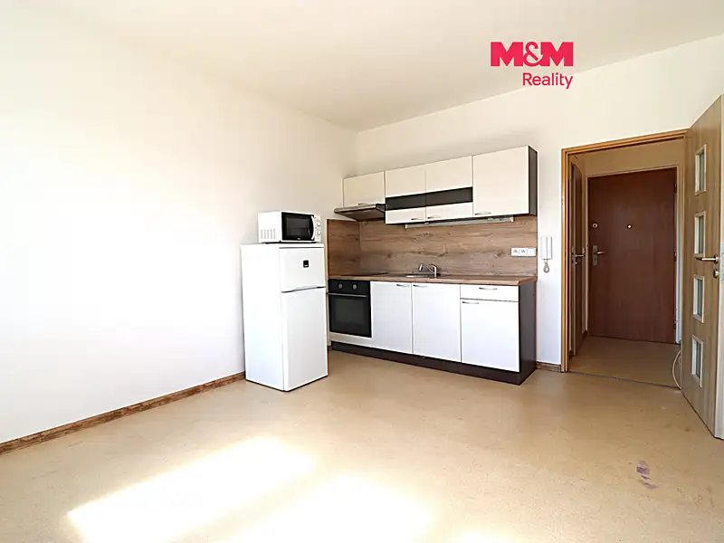 Pronájem bytu 1+kk 19 m², Chodov – náhled fotky 1