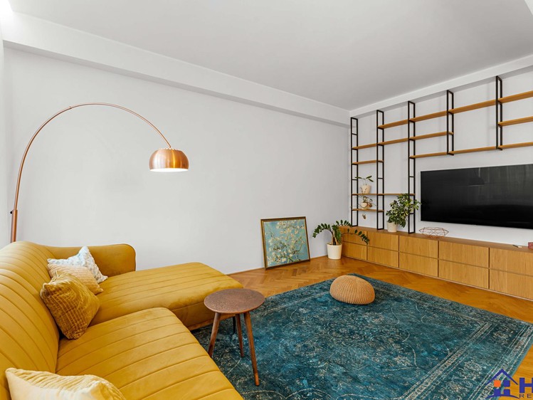Pronájem bytu 3+kk, 99 m² (2 z 21)
