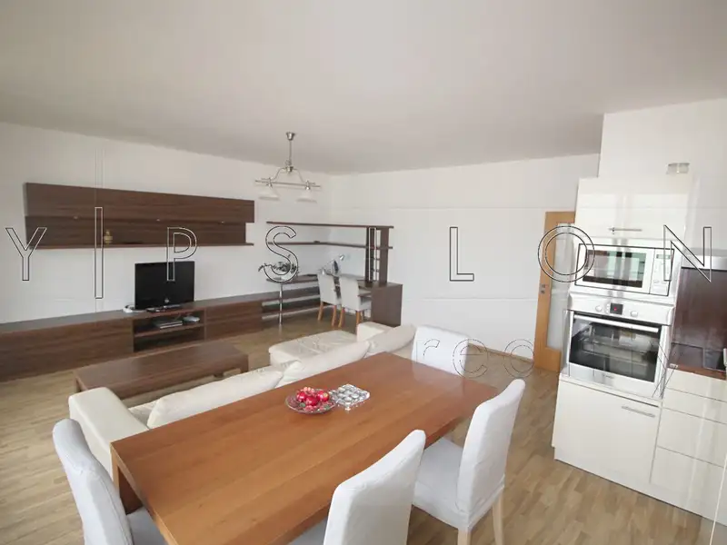 Pronájem bytu 2+kk 55 m², Praha – náhled fotky 2