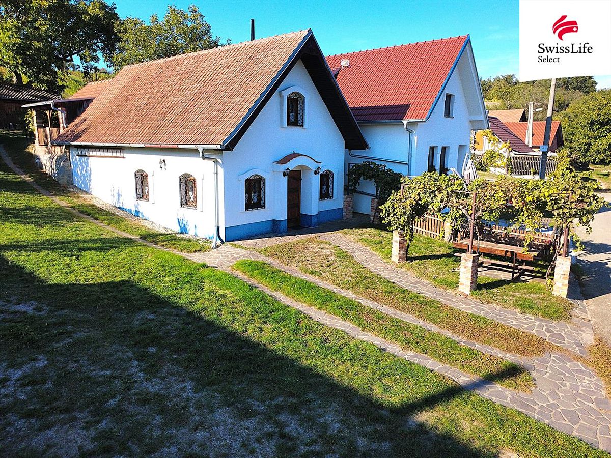 Prodej vinného sklepa 132 m², Vlkoš – fotka 1 z 3