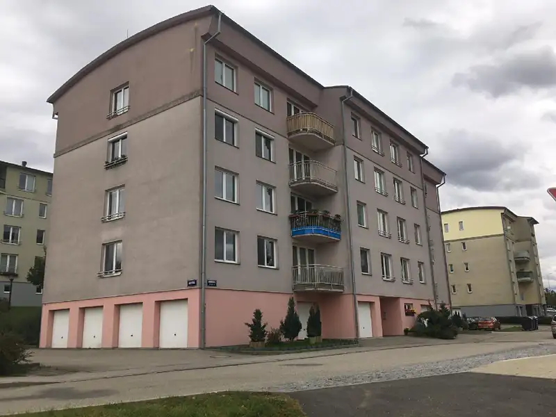 Pronájem bytu 1+kk 47 m², Tábor – náhled fotky 1