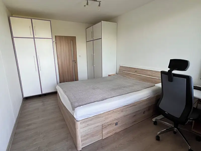 Prodej bytu 3+1 74 m², Praha – náhled fotky 3