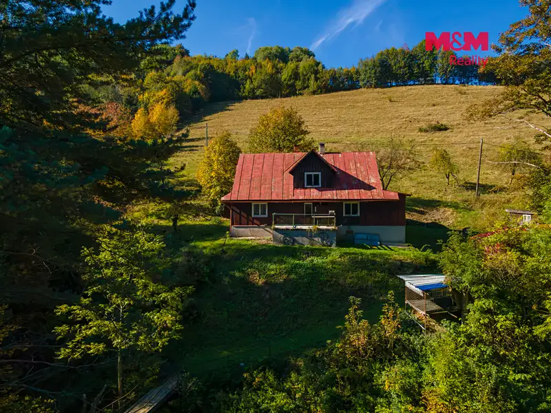 Prodej rodinného domu 147 m², pozemek 16462 m², Horní Lomná – náhled fotky 2