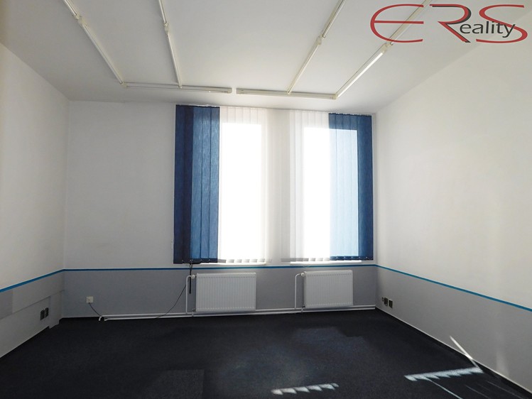 Комерційне приміщення в оренду, 91 м² (3 з 16)