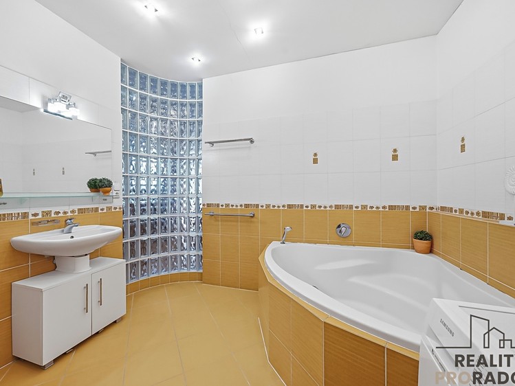 Prodej bytu 4+kk, 120 m² (19 z 27)