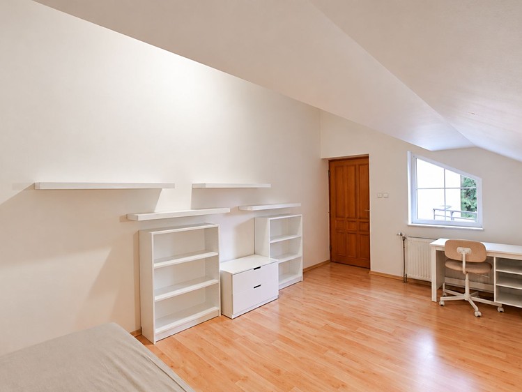 Haus zur Miete, 240 m² (13 von 31)