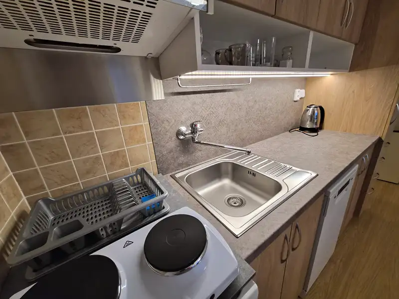 Pronájem bytu 1+1 38 m², Hradec Králové – náhled fotky 2