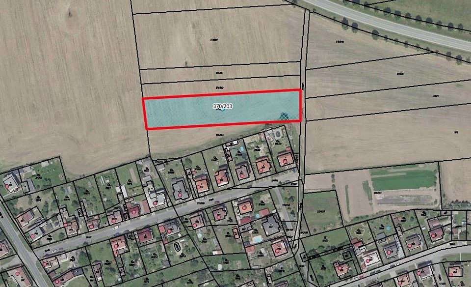 Prodej pole 4030 m², Veltruby – fotka 1 z 3