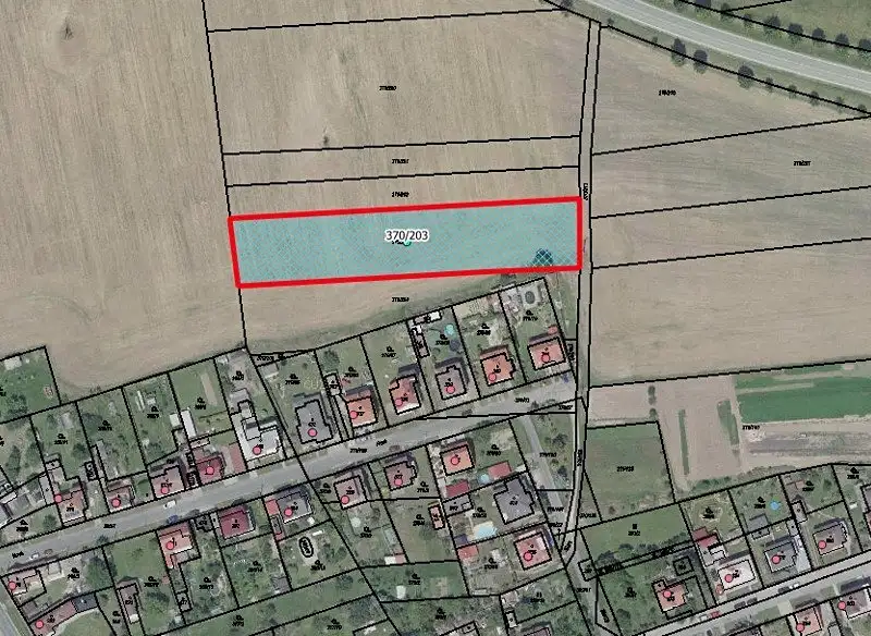 Prodej pole 4030 m², Veltruby – náhled fotky 1