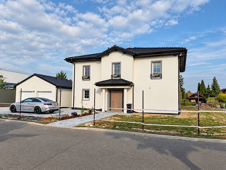 Будинок в оренду, 238 м² (1 з 27)