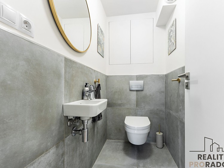 Prodej bytu 3+kk, 82 m² (28 z 40)