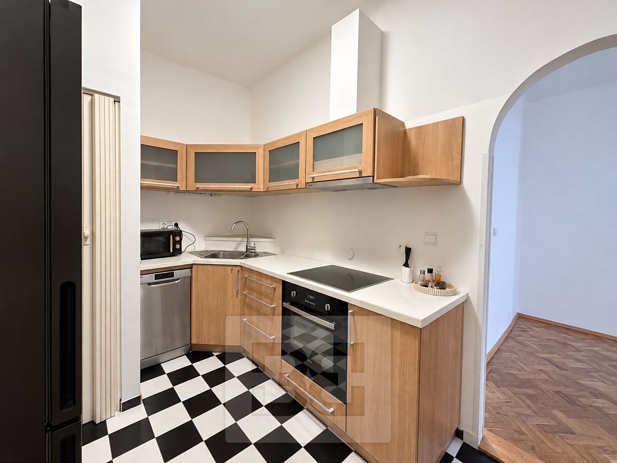 Pronájem bytu 2+1 50 m², Praha – fotka 1 z 3