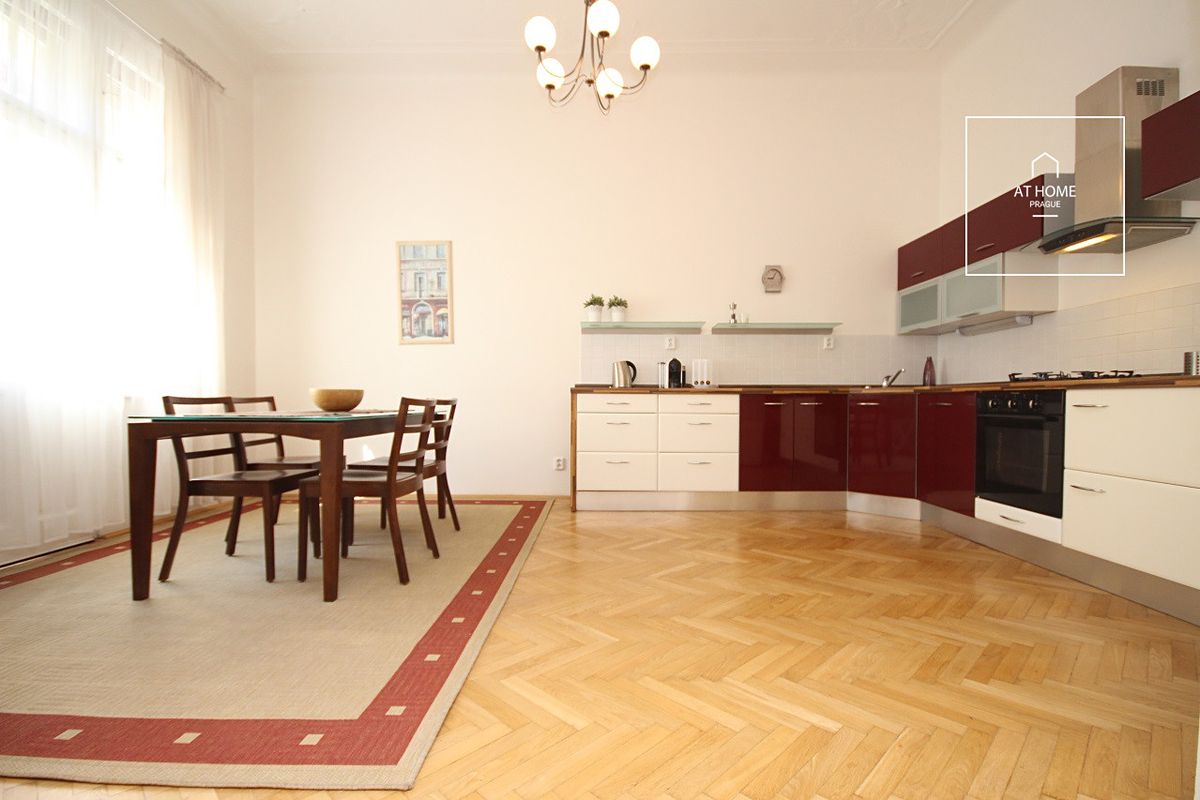 Pronájem bytu 3+1 108 m² – fotografie 2