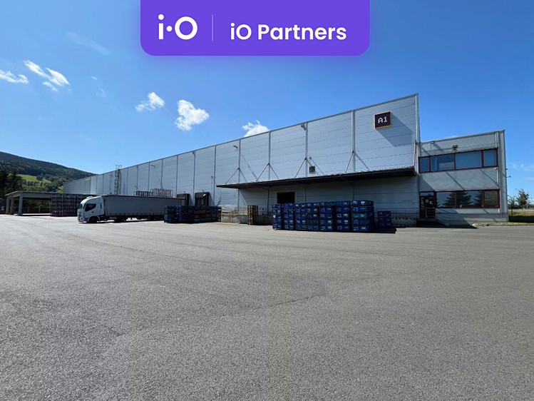 Комерційне приміщення в оренду, 2 000 м² (1 з 5)