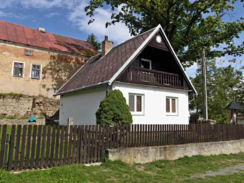 Prodej chaty 65 m², pozemek 460 m², Planá – náhled fotky 3