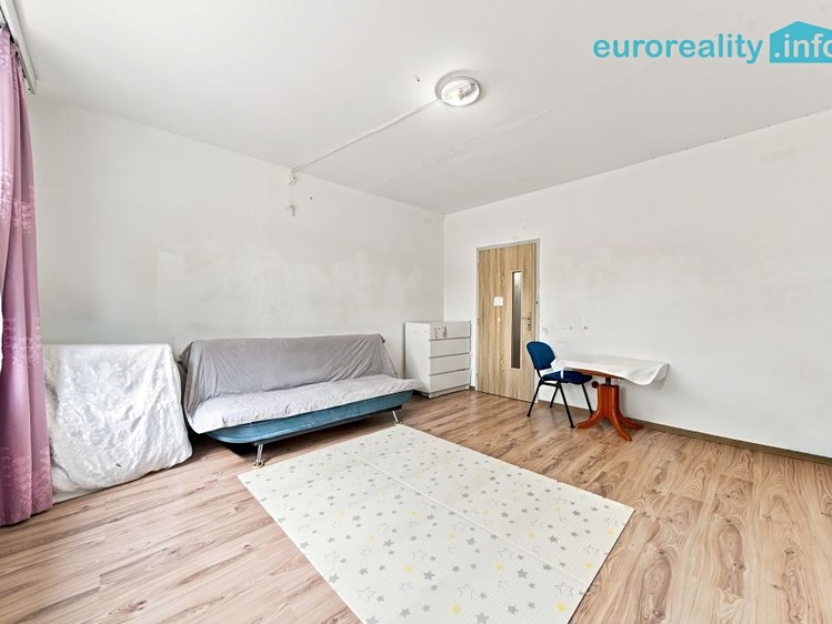 Prodej bytu 2+1, 42 m² (14 z 28)