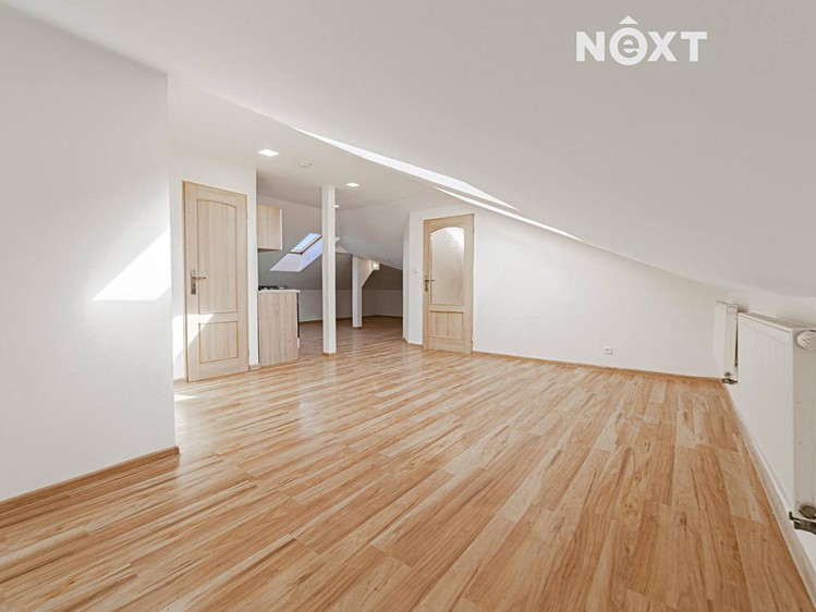 Pronájem bytu 2+kk, 62 m² (5 z 13)
