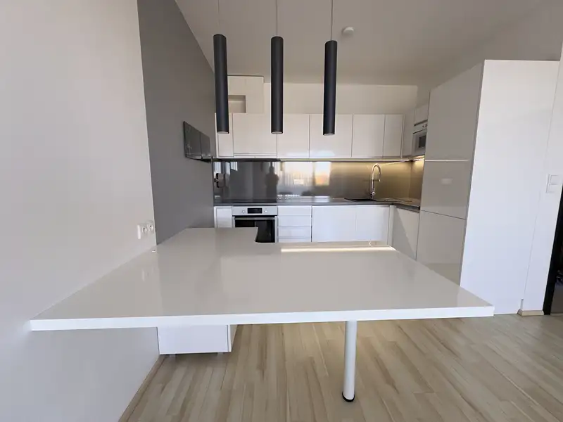 Prodej bytu 2+kk 50 m², Praha – náhled fotky 3