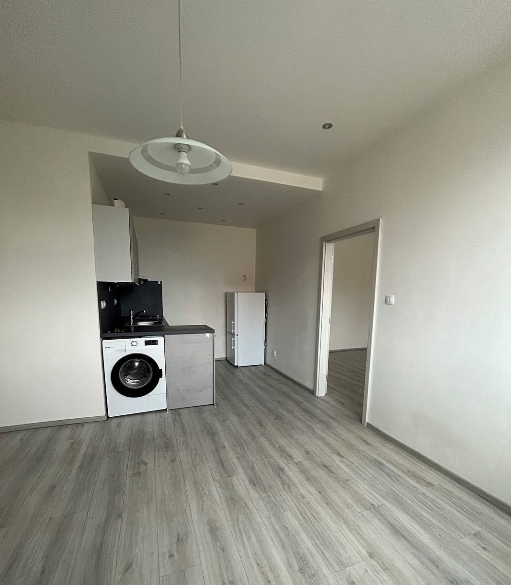 Pronájem bytu 2+kk 47 m² – fotografie 5