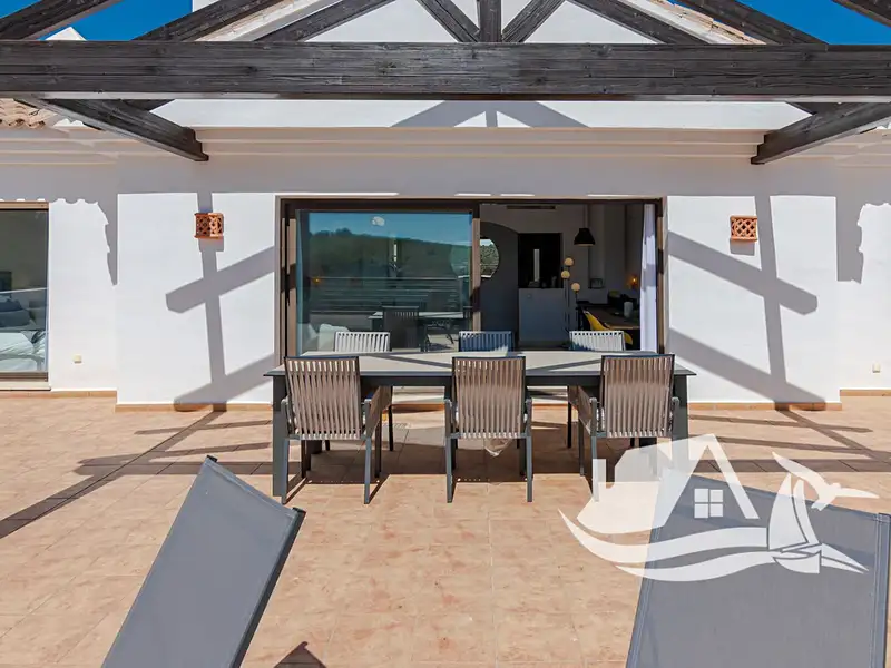 Prodej bytu 4+kk 100 m², Casares – náhled fotky 2