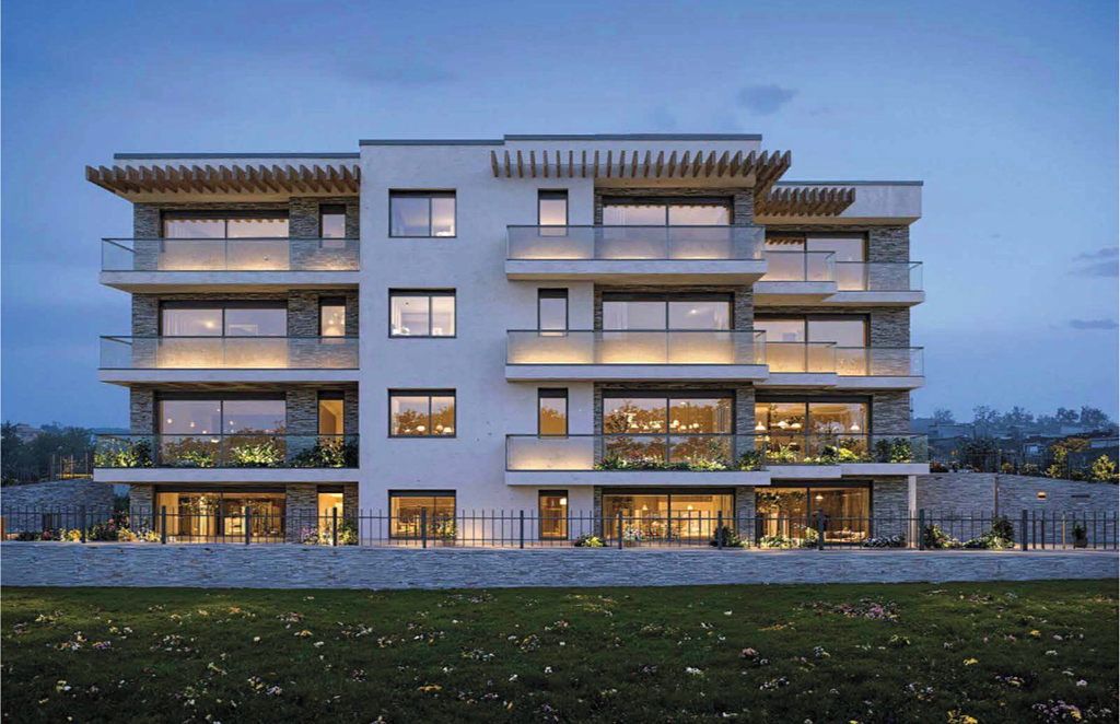 Prodej bytu atypický 60 m², Okrug Gornji – fotka 1 z 3
