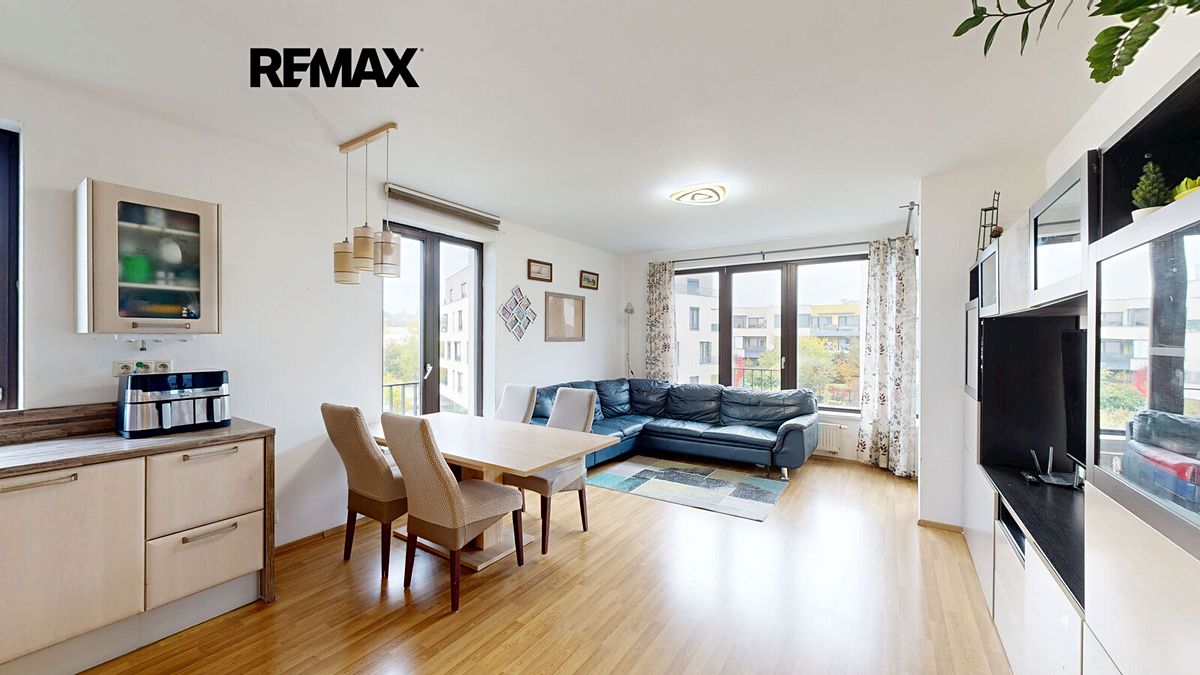 Prodej bytu 3+kk 68 m², Praha – fotka 1 z 3