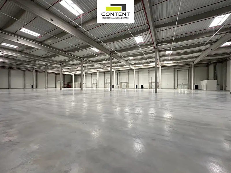 Pronájem skladového prostoru 2451 m², Praha – náhled fotky 1
