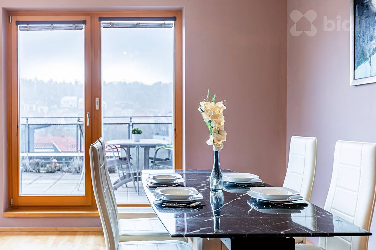 Pronájem bytu 3+kk 96 m² – fotografie 2