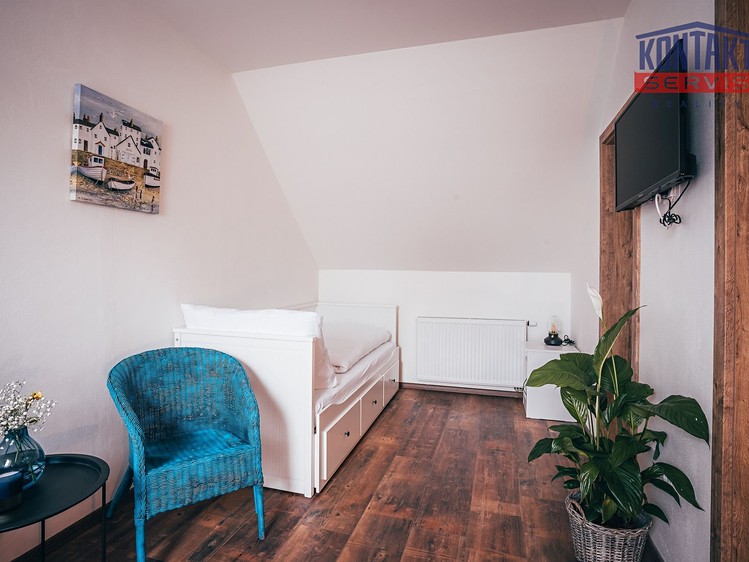 Pronájem domu, 247 m² (22 z 37)