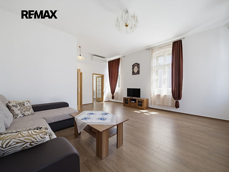 Prodej komerčního prostoru, 350 m² (4 z 34)