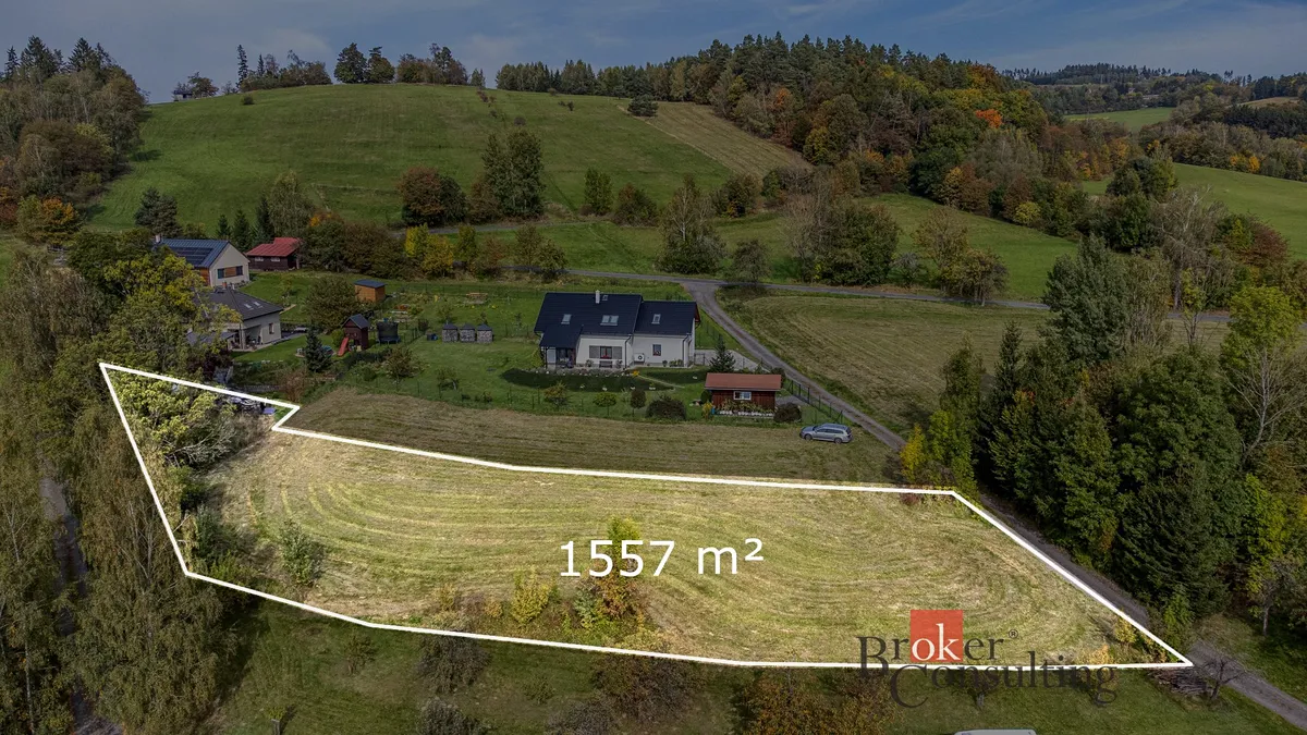 Prodej stavebního pozemku 1557 m²