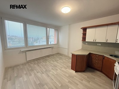 Квартира 2+1 в оренду, 49 м² (3 з 11)