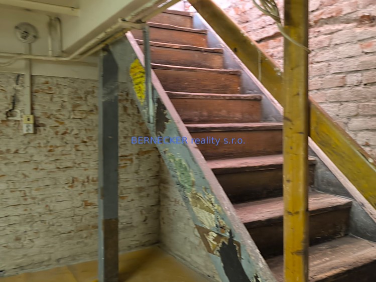 Pronájem komerčního prostoru, 85 m² (7 z 10)