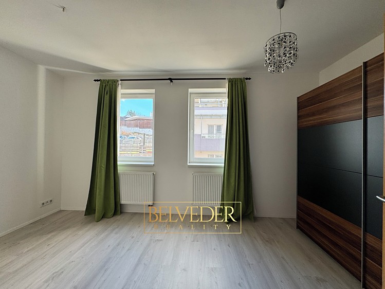 Pronájem bytu 2+kk, 61 m² (16 z 25)