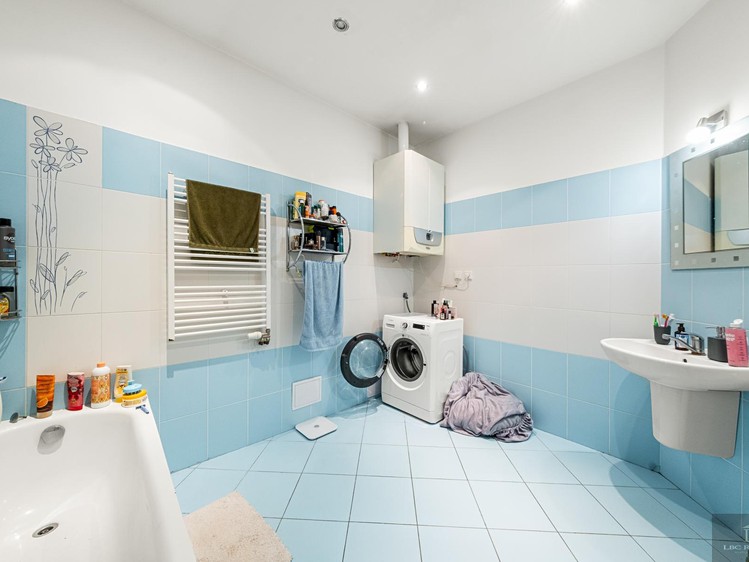 Комерційне приміщення на продаж, 630 м² (22 з 39)