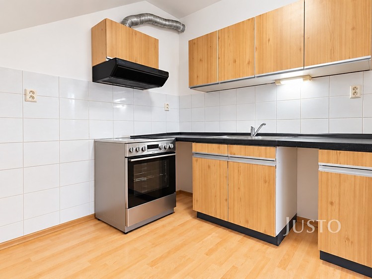 Pronájem bytu 2+kk, 57 m² (3 z 18)