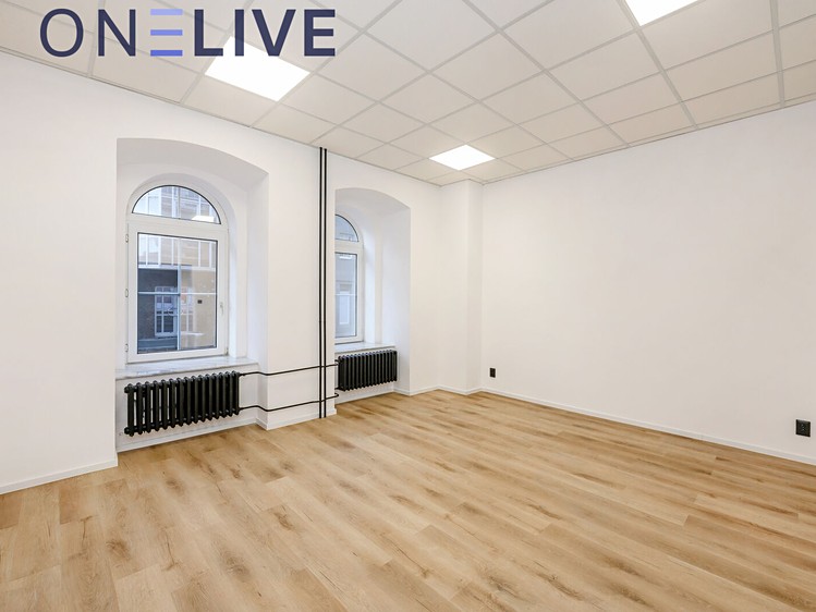 Комерційне приміщення в оренду, 22 м² (1 з 10)