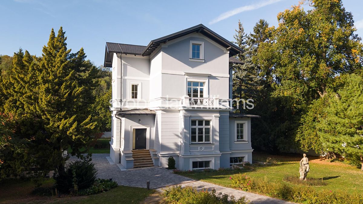 Prodej rodinného domu 398 m², pozemek 3670 m², Roztoky – fotka 1 z 3