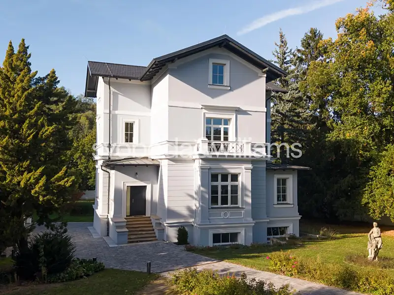 Prodej rodinného domu 398 m², pozemek 3670 m², Roztoky – náhled fotky 1