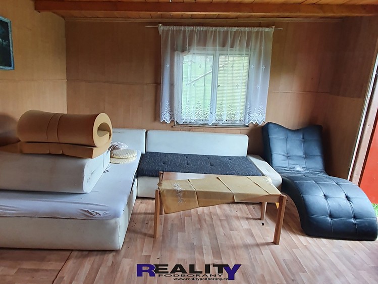 Prodej pozemku, 886 m² (6 z 16)