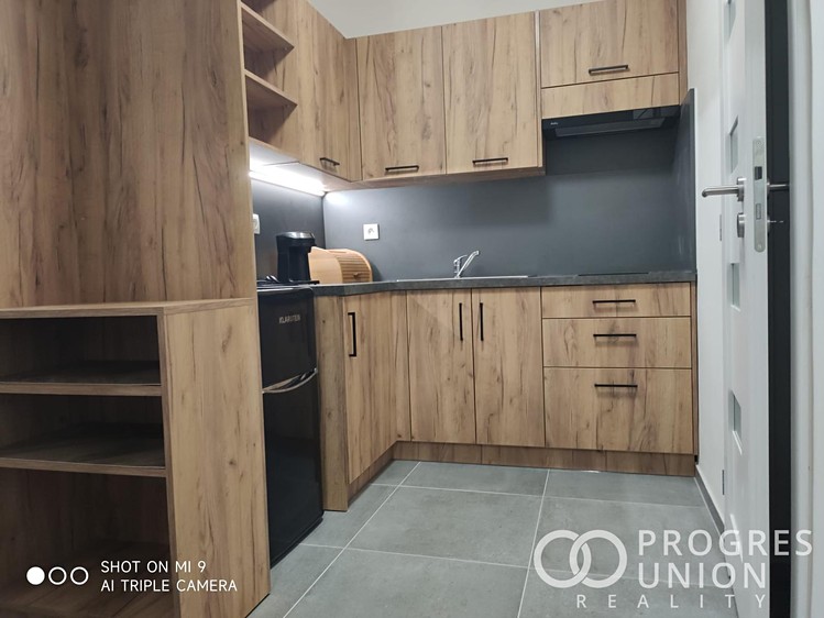 Квартира 2+1 в оренду, 43 м² (1 з 6)
