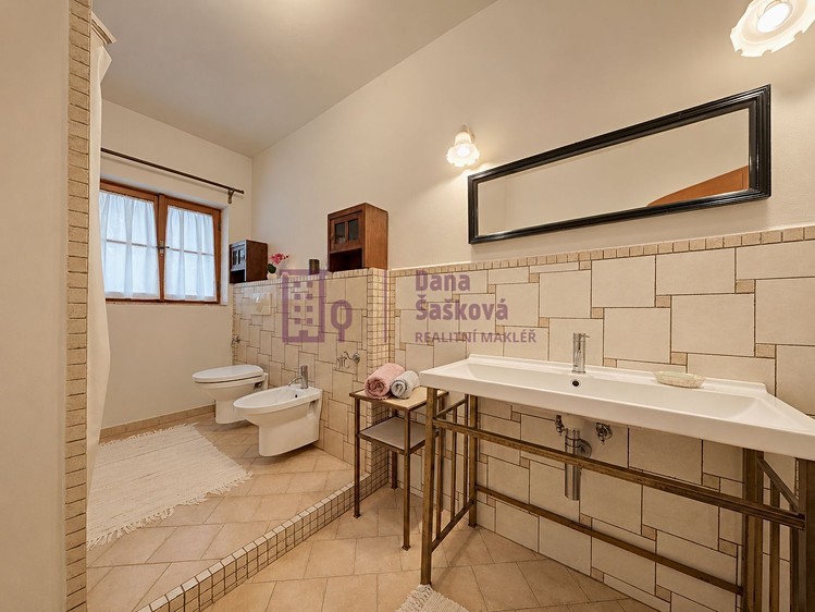 Prodej domu, 566 m² (29 z 45)