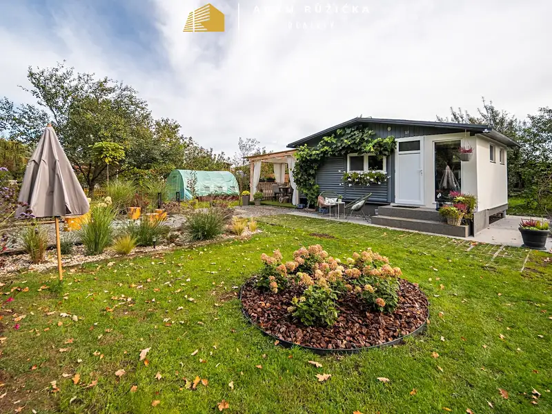 Prodej chaty 28 m², pozemek 400 m², Lázně Bohdaneč – náhled fotky 1