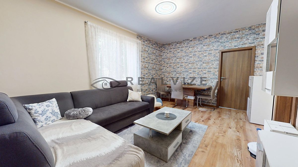 Prodej bytu 3+1 63 m², České Budějovice – fotka 1 z 3