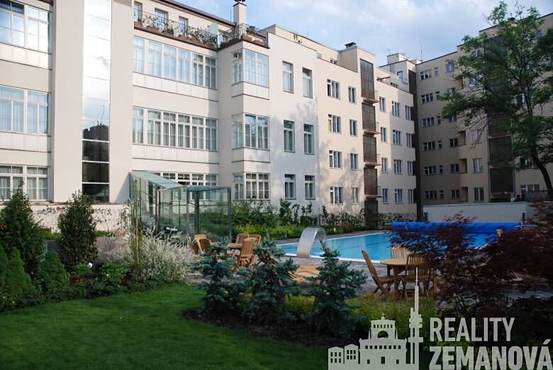 Pronájem bytu 1+kk 41 m², Praha – fotka 1 z 3
