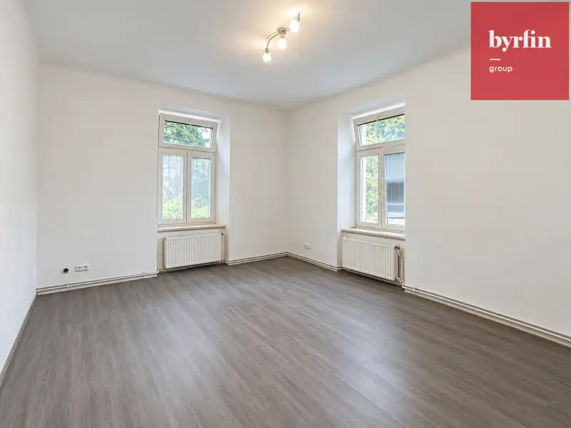 Pronájem bytu 2+1 79 m², Opava – náhled fotky 3