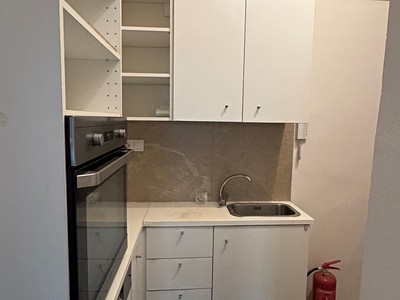 Prodej bytu 1+kk, 27 m² (3 z 19)